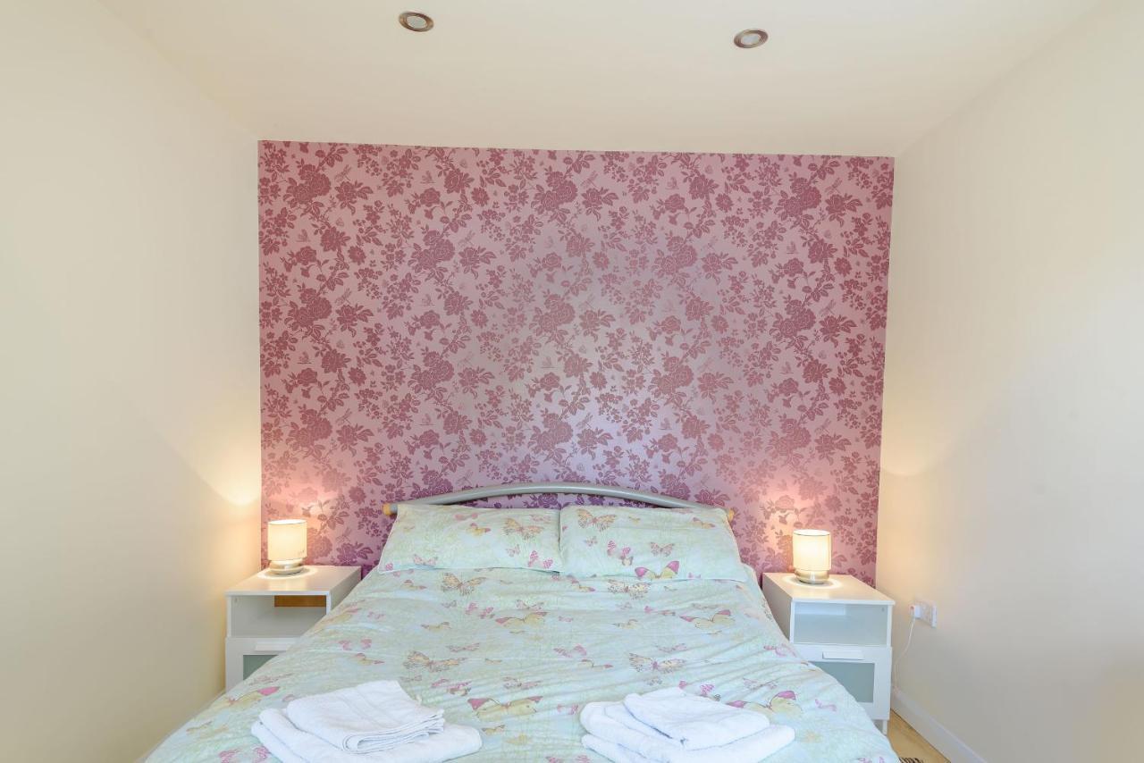 Woodland View Villa West Barkwith Buitenkant foto